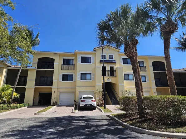 2805 Veronia Dr APT 204, Palm Beach Gardens, FL 33410