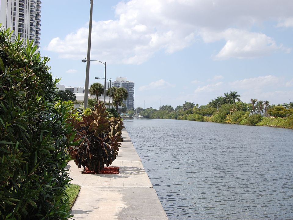 2nd image of 3701 N Country Club Dr APT 103
