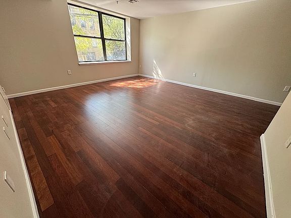 2nd image of 119 Elizabeth Ave #4