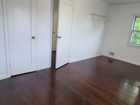 (undisclosed Address), Saint Albans, NY 11412
