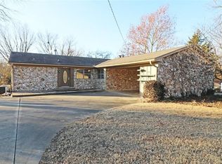 3701 Redbud Ln, Bartlesville, OK 74006