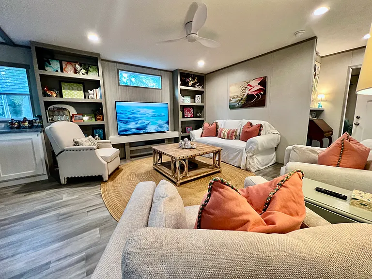 8183 Oyster Factory Rd — Photo 13