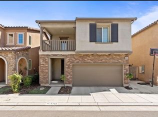6135 E Bishop Ln, Fresno, CA