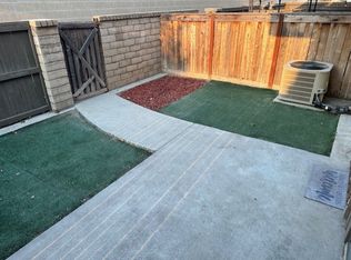 9208 Citrus Ave, Fontana, CA 92335