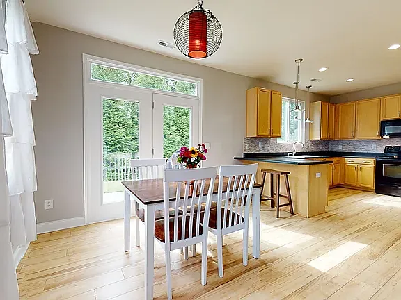8186 Cohosh Ct — Photo 11