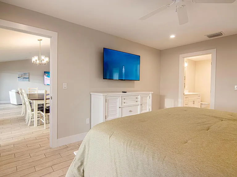 830 SW Santa Barbara Pl — Photo 56