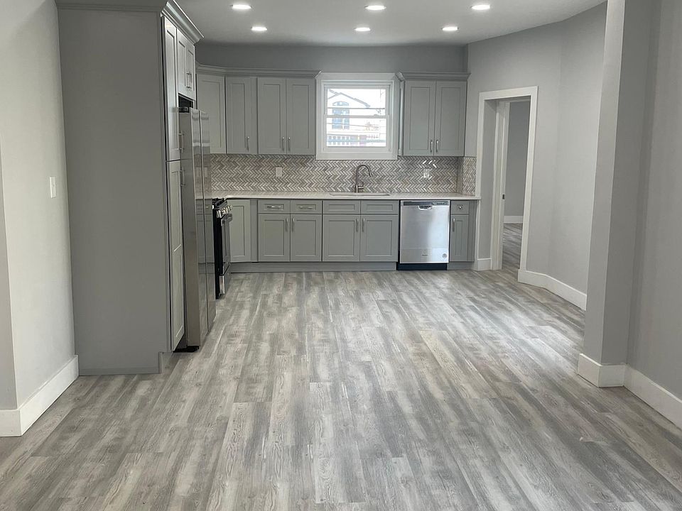 1st image of 119 W Chester St #1