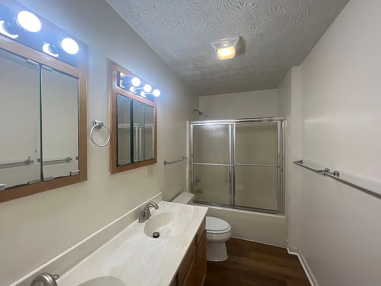 749 Garrison Ave — Photo 15