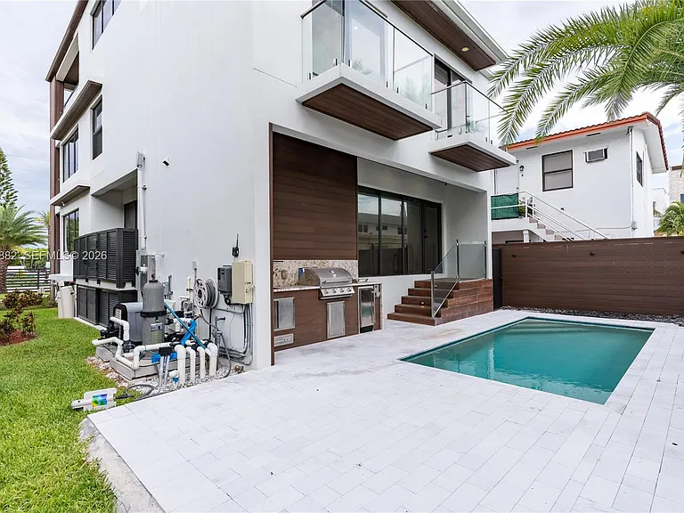 5601 N Ocean Dr — Photo 73