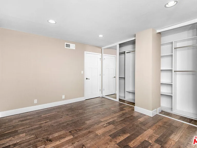 150 N Almont Dr #203 — Photo 13