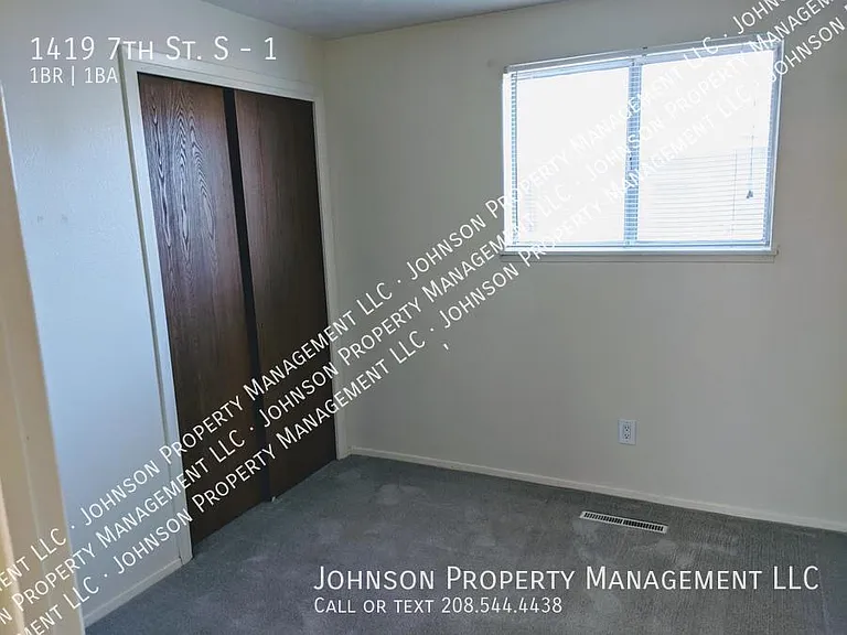 1419 7th St S #1 — Photo 13