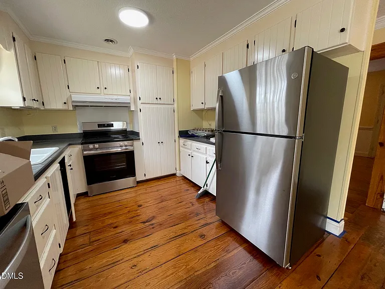 280 Montague Rd — Photo 24