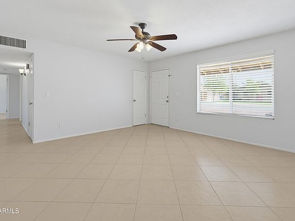 3rd image of 1518 W 5TH Place