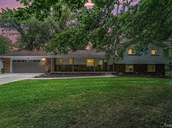35150 Muer Pl, Farmington Hills, MI 48331