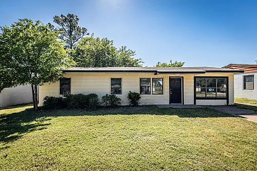 816 NW 33rd St Photo 1 816 NW 33rd St Photo 1