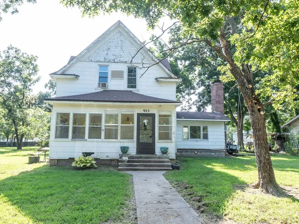 925 State St, Altoona, KS 66710