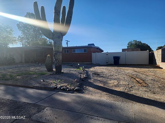4th image of 7342 E 28th Pl