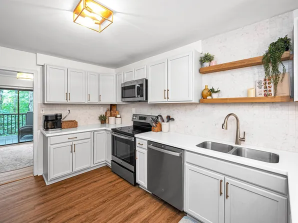 319 Heath Dr Unit 319, Birmingham, AL 35242