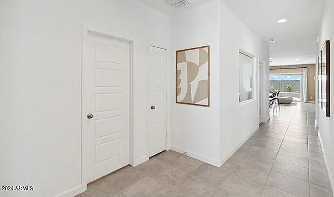 1527 E Lardner Dr — Photo 10