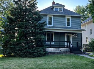 2005 14th St, Moline, IL 61265