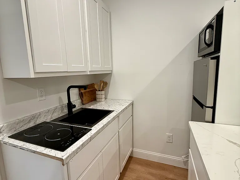 55 Foster Rd #B — Photo 4