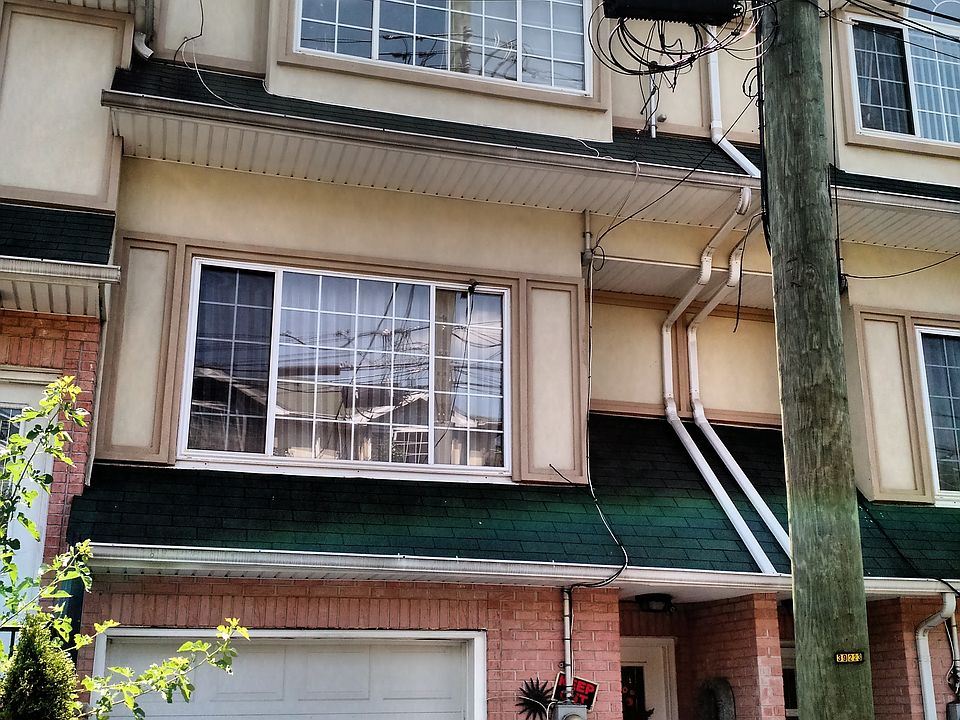1st image of 28 Cranberry Ct