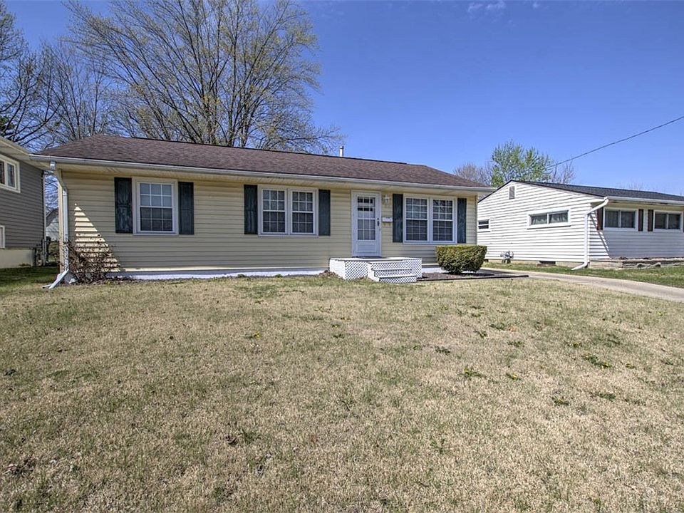 1st image of 139 Wisconsin Dr