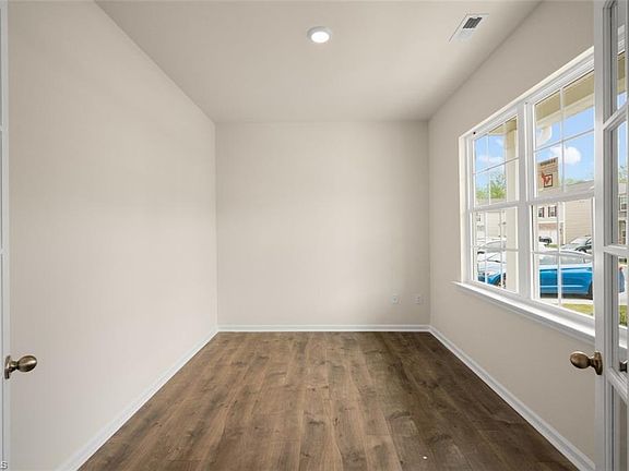 4th image of 3933 Millennium Dr