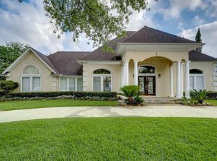 19701 Sagging Oaks Dr, Spring, TX 77388