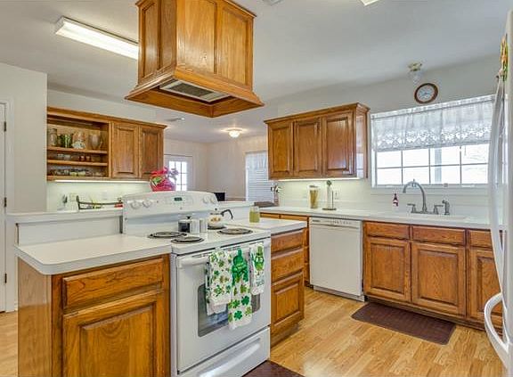 4th image of 4312 County Road 607