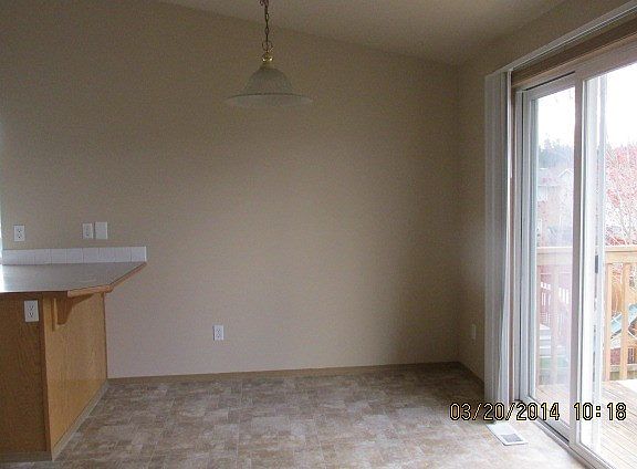 4th image of 8314 202nd Street Ct E