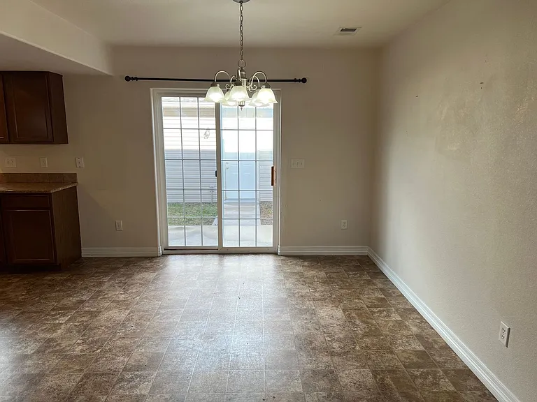 4809 Garnet Way — Photo 3