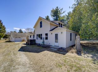 603 S Main St, Leland, MI 49654