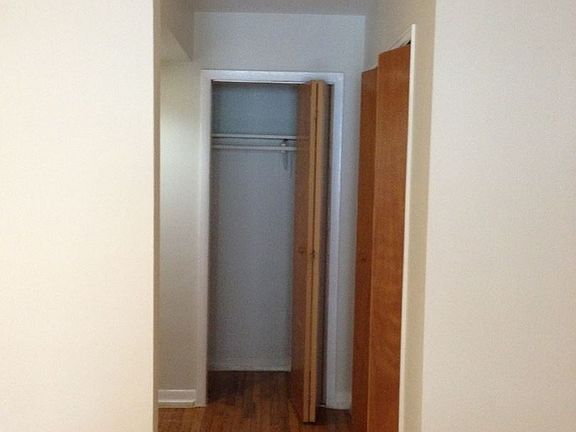 3rd image of 226 Lincoln Ave APT 08