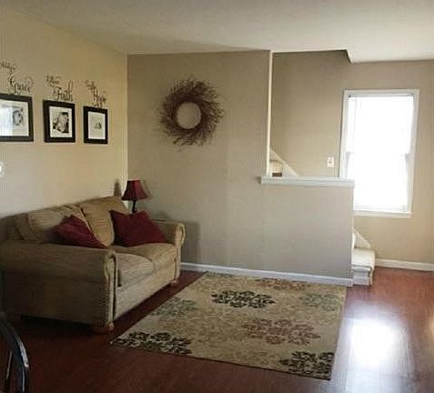 4th image of 111 Elbar Dr