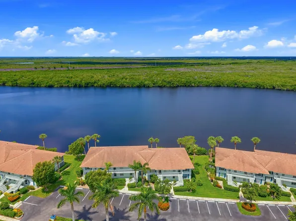 1025 Mainsail Dr Unit 203, Naples, FL 34114