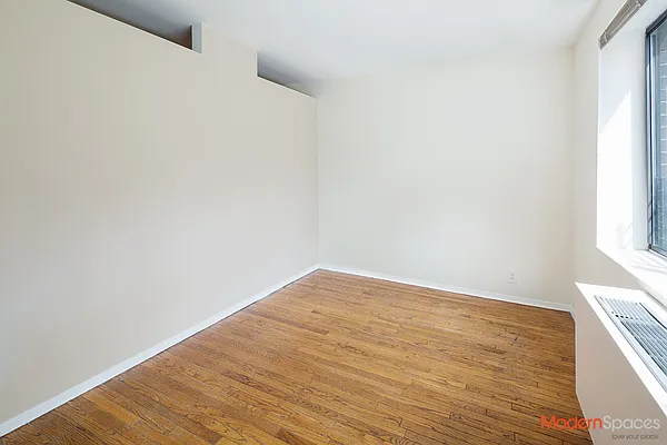 Rented by Modern Spaces | media 35