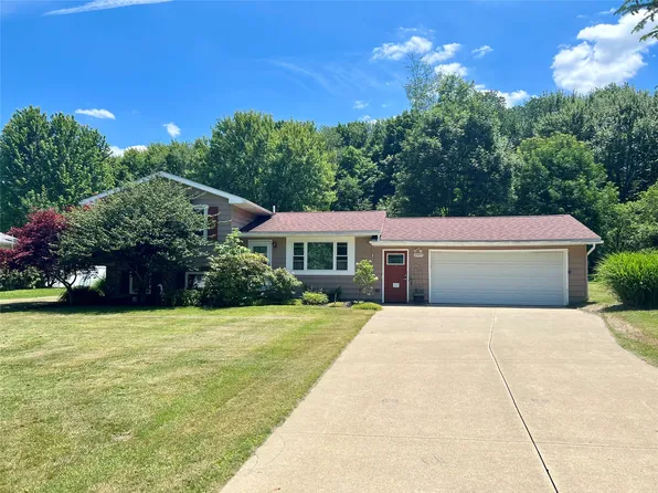 23973 Thornapple Dr, Cambridge Springs, PA 16403
