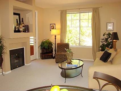 4th image of 260 Caldecott Ln Unit 214