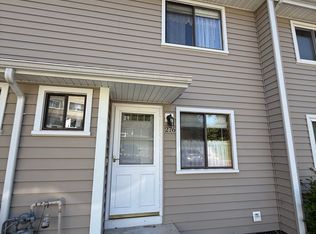 276 Monticello Dr #276, Branford, CT 06405