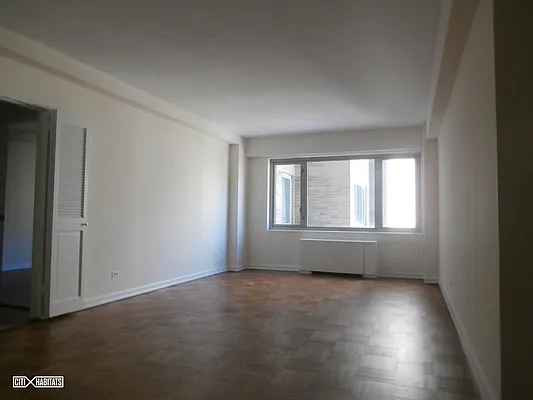 Rented by Citi Habitats | media 18