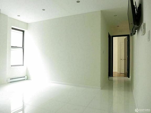 5th image of 10 Manhattan Ave APT 3D