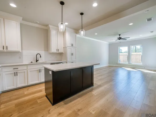 8739 Lockhart Rd #13-A, Denham Springs, LA 70726