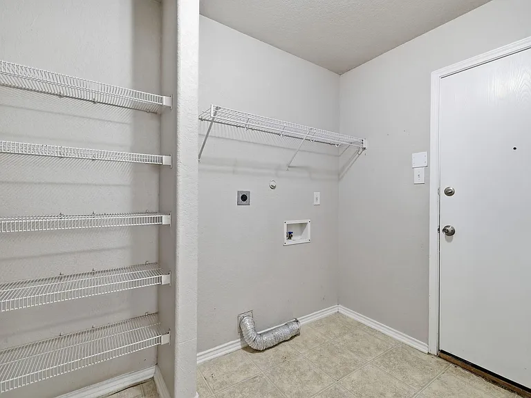 10307 Roseangel Ln — Photo 18