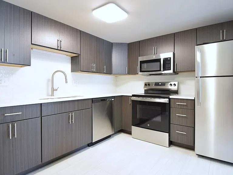 Woodland Reserve Apartments — Photo 48