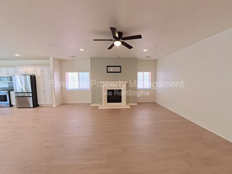 2921 Gibson St — Photo 11