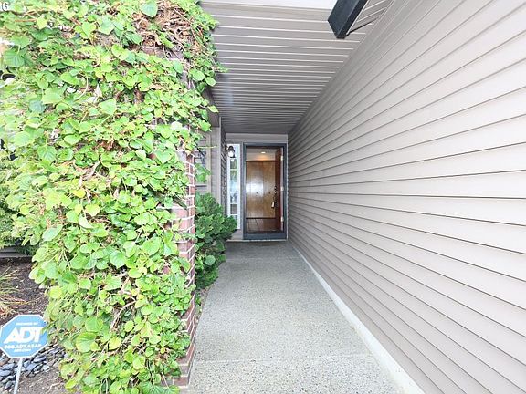 2nd image of 1609 NE 150th Ave