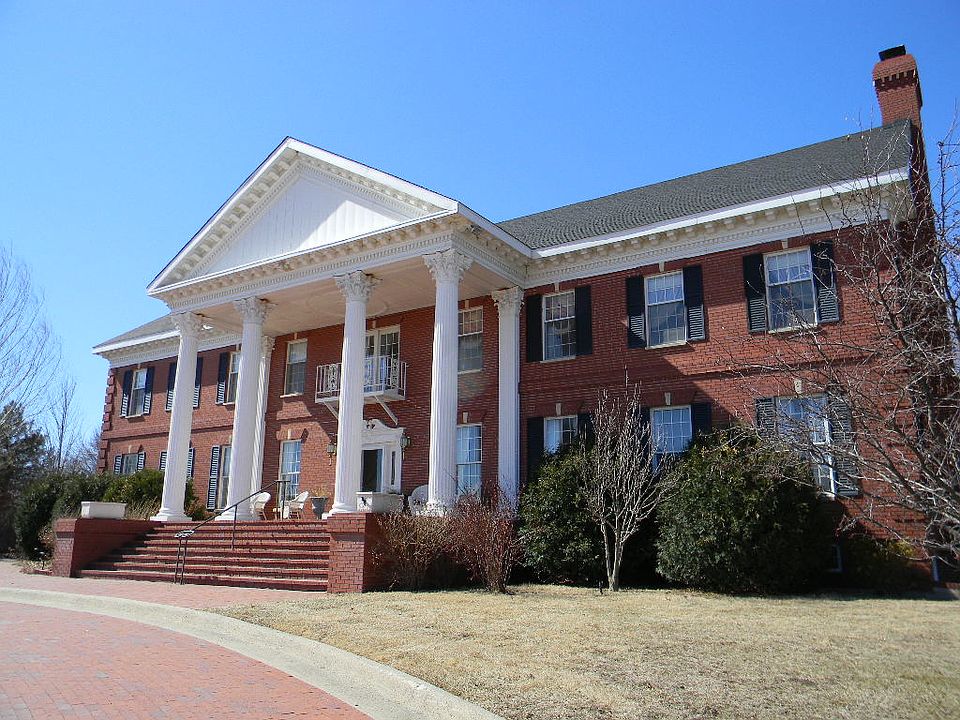Front view.