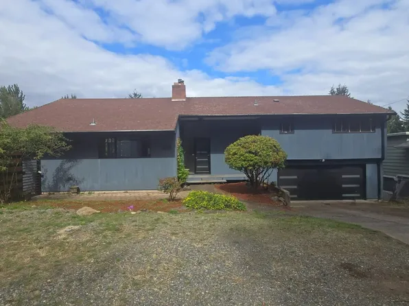 16435 NE Multnomah St, Portland, OR 97230