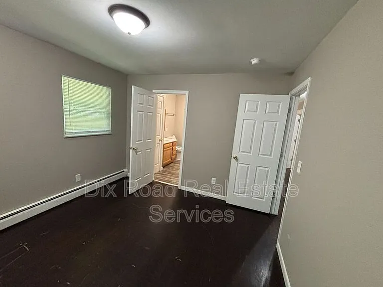 7914 Woody Hollow Dr — Photo 20